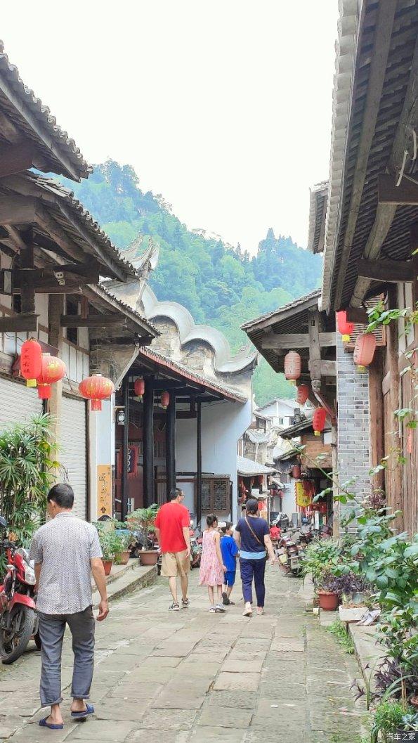拥堵的停车场